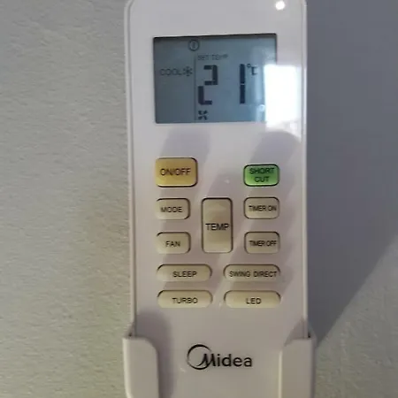 Riviera Center 戛纳