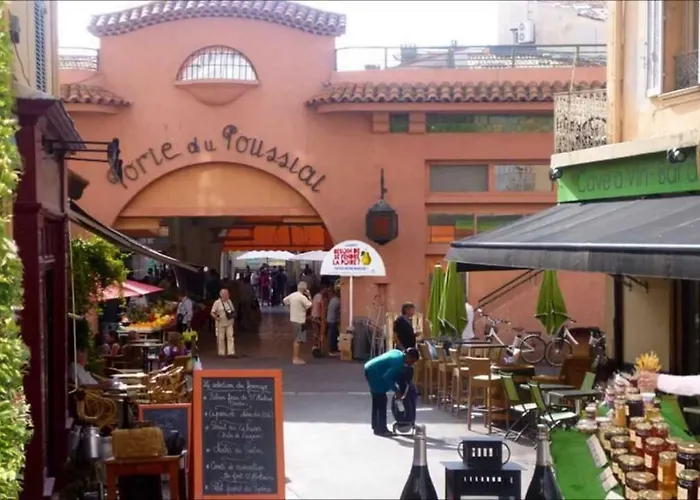 Riviera Center Cannes