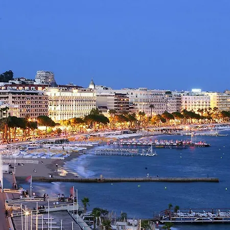 Riviera Center Cannes
